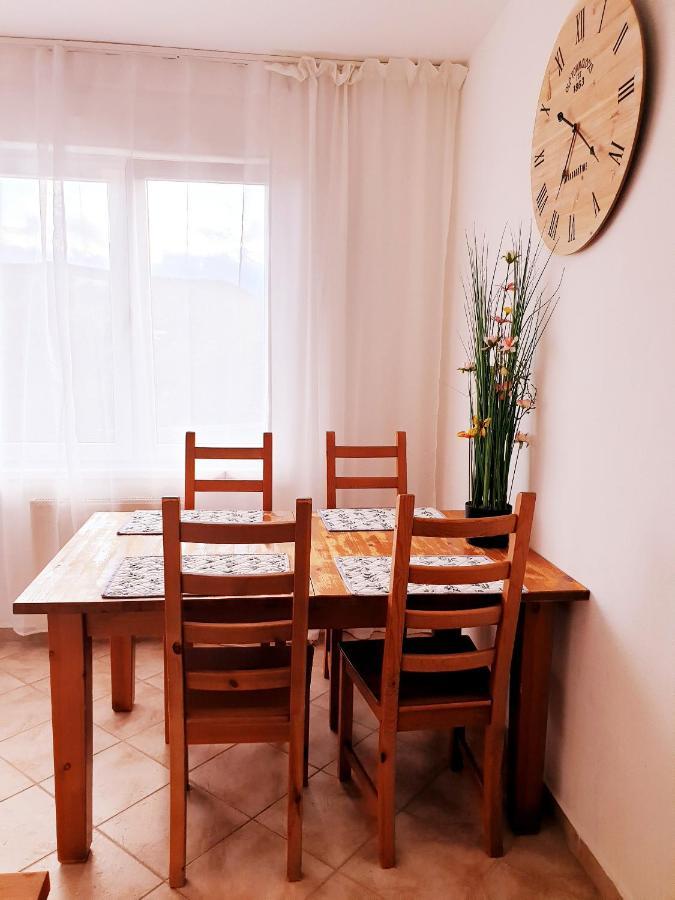 Apartman Terminal, Self Check-In 24 H, Free Parking Banská Bystrica Exteriör bild